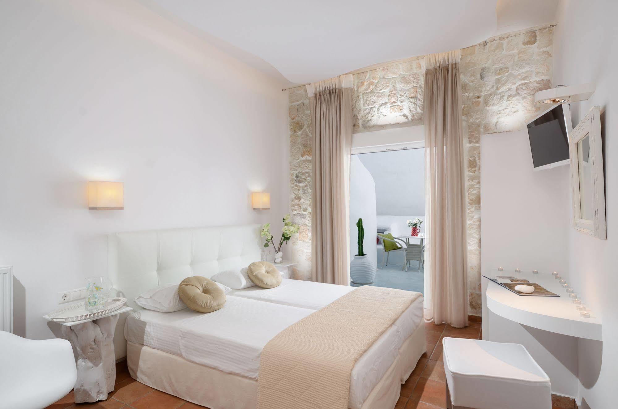 Adriani Hotel 2*